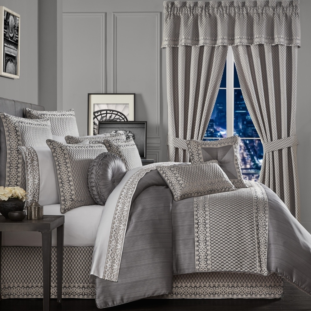 Elegant Gray Bedding Set